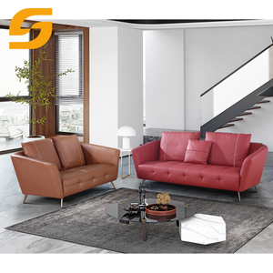 2-Sitzer West Elm Modernes Sofa